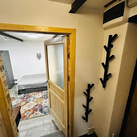 Urban Wolfie With Free Parking & Own Bicycle