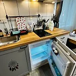 Apartamento Urban Wolfie With Free Parking & Own Bicycle Riga