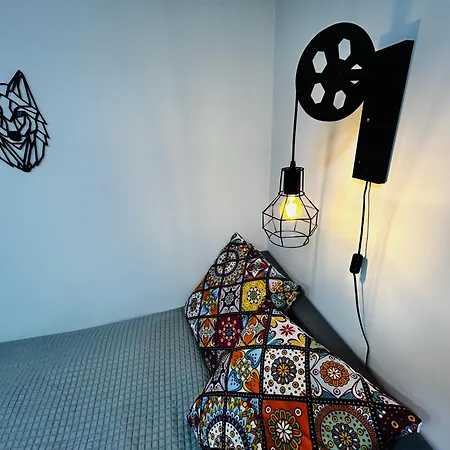 Apartamento Urban Wolfie With Free Parking & Own Bicycle Riga