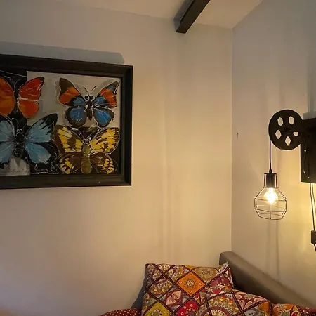 Romantic Hideaway Next To Agenskalns Market & Free Parking Riga